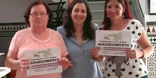 Entrega diplomas II Campeonato Femenino de Dominó